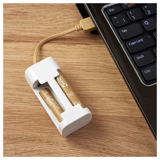Chargeur de piles pour AA et AAA