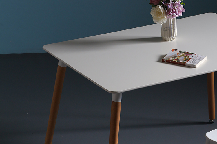 Table design scandinave extensible bois blanc laqué mat - REYKJAVIK